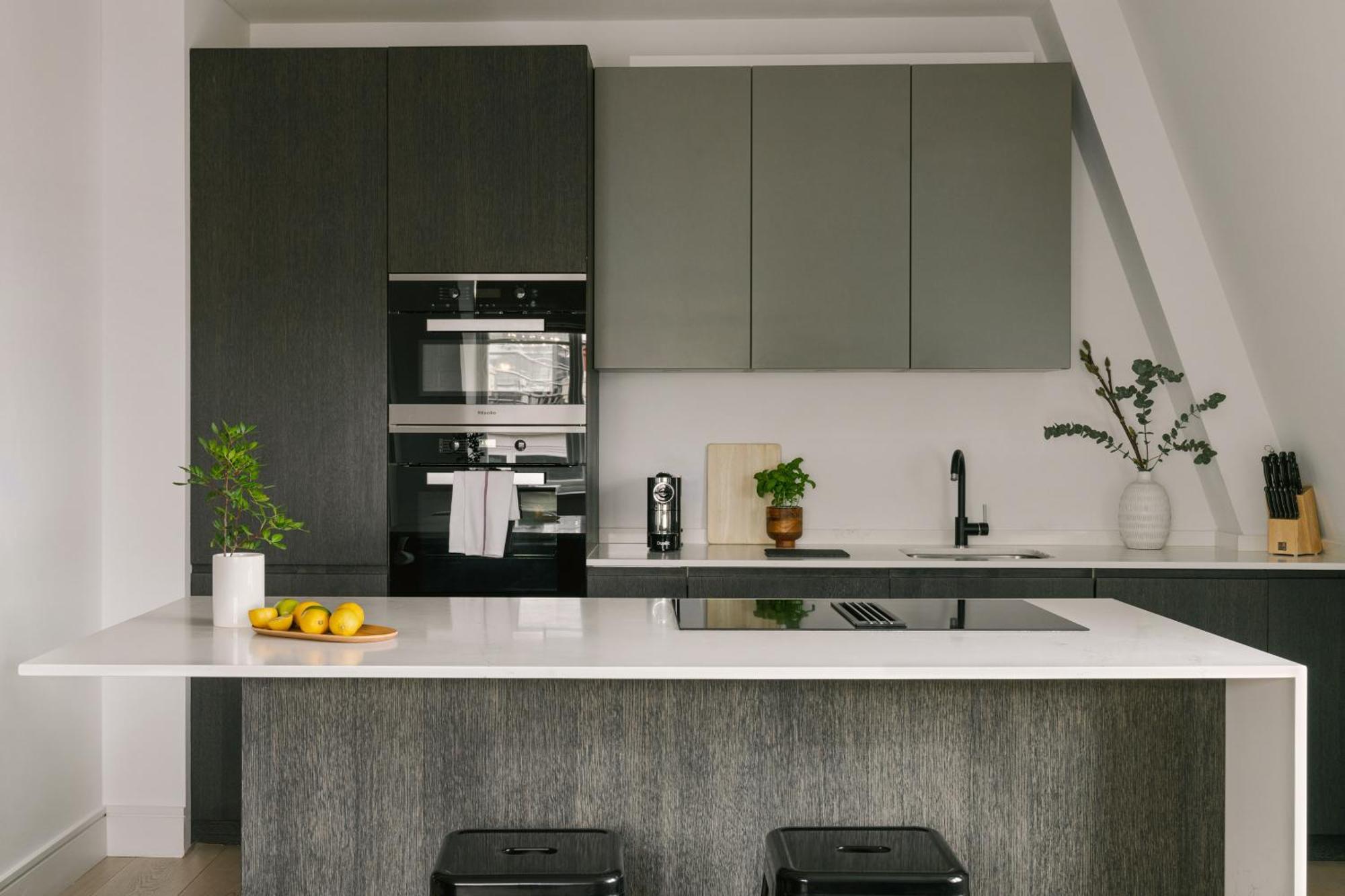 Yelo Lumiere Powered By Sonder Hotel Cannes Bilik gambar
