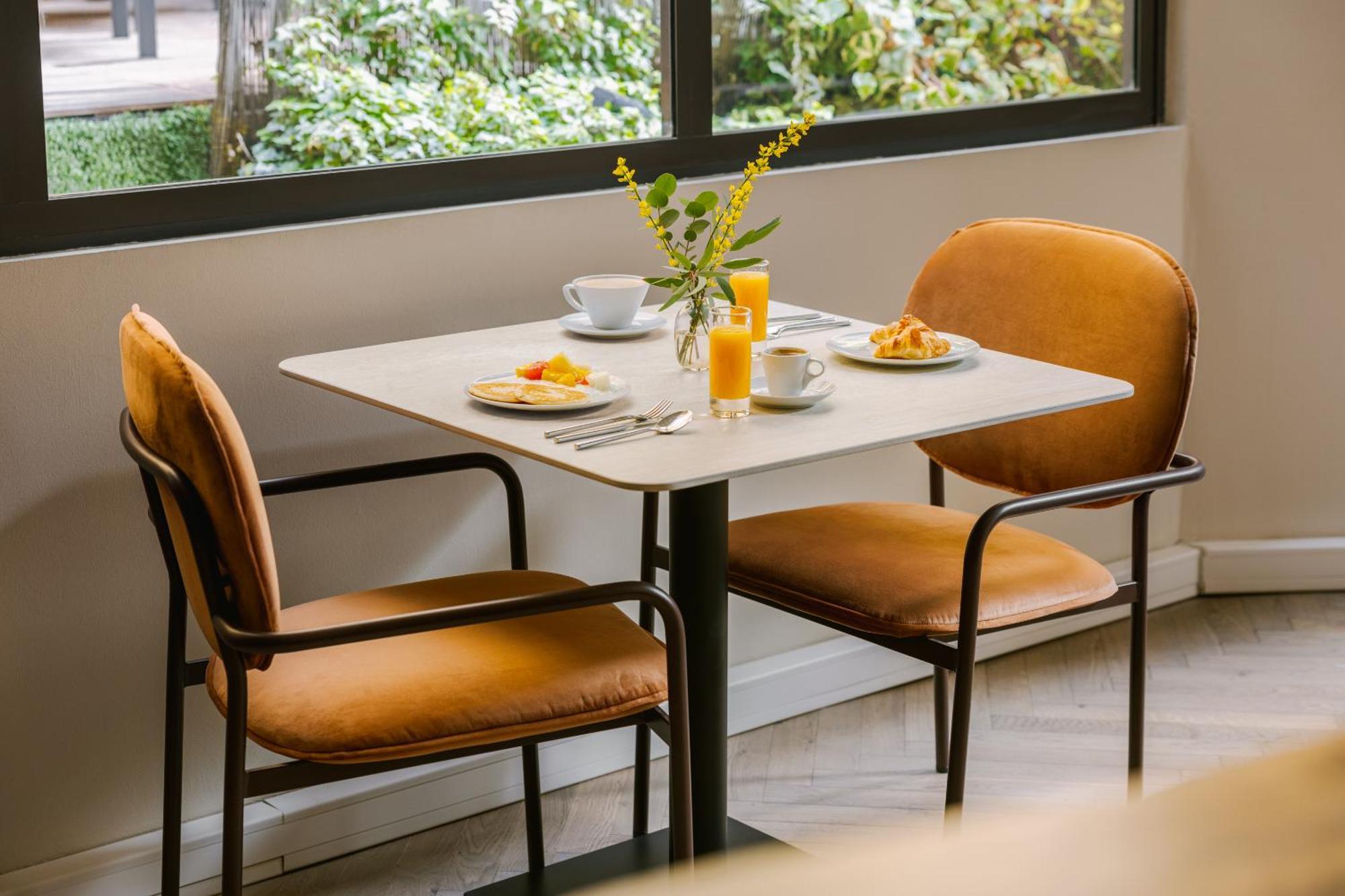Yelo Lumiere Powered By Sonder Hotel Cannes Luaran gambar
