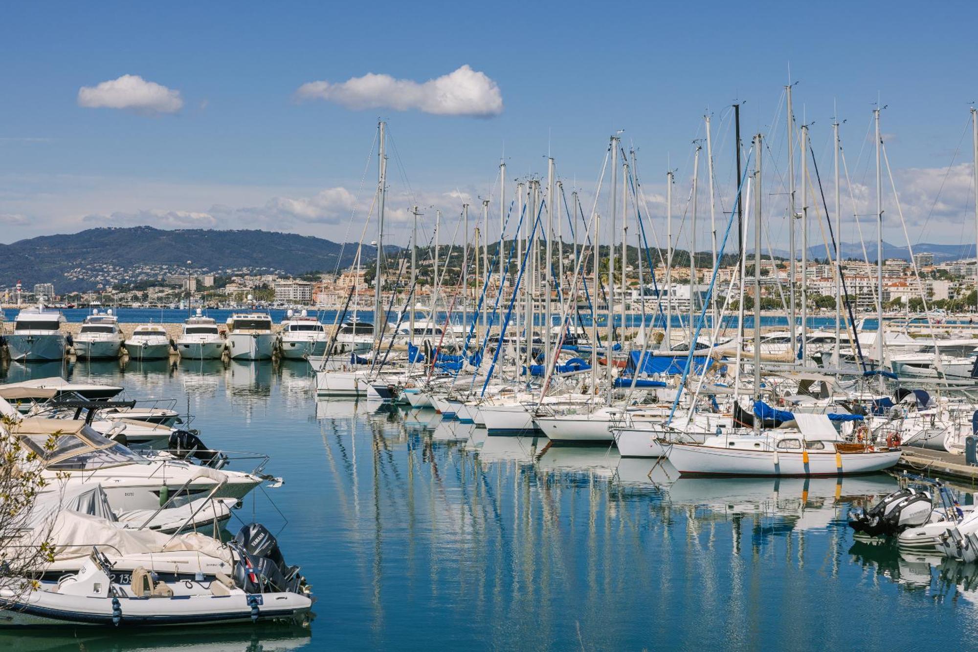Yelo Lumiere Powered By Sonder Hotel Cannes Luaran gambar