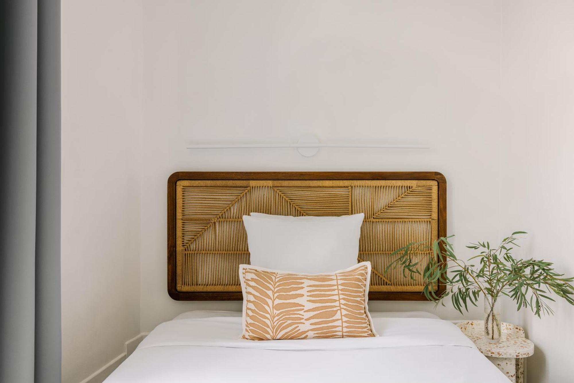 Yelo Lumiere Powered By Sonder Hotel Cannes Bilik gambar