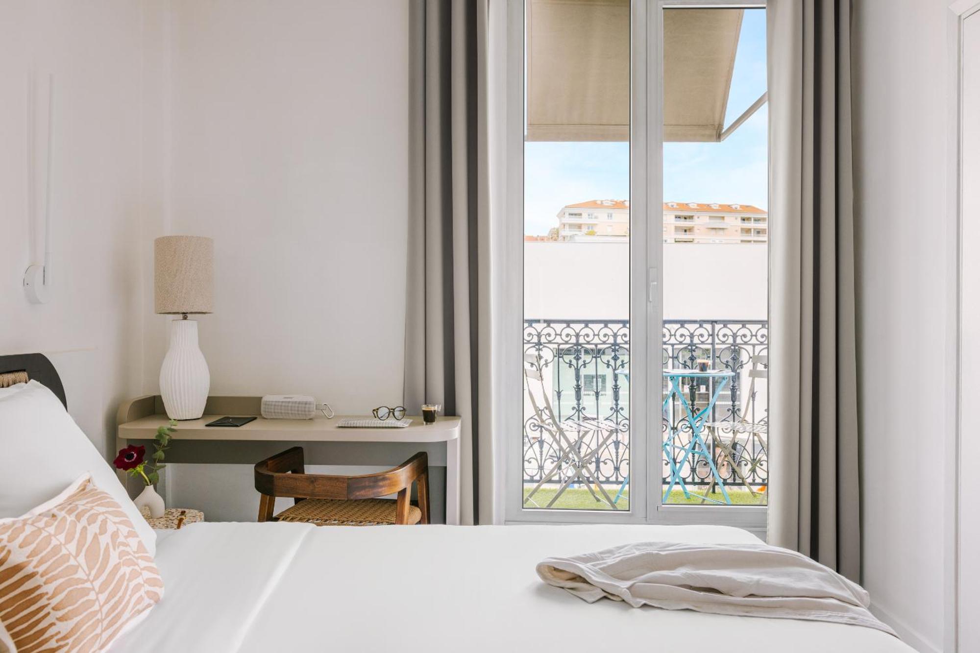 Yelo Lumiere Powered By Sonder Hotel Cannes Bilik gambar