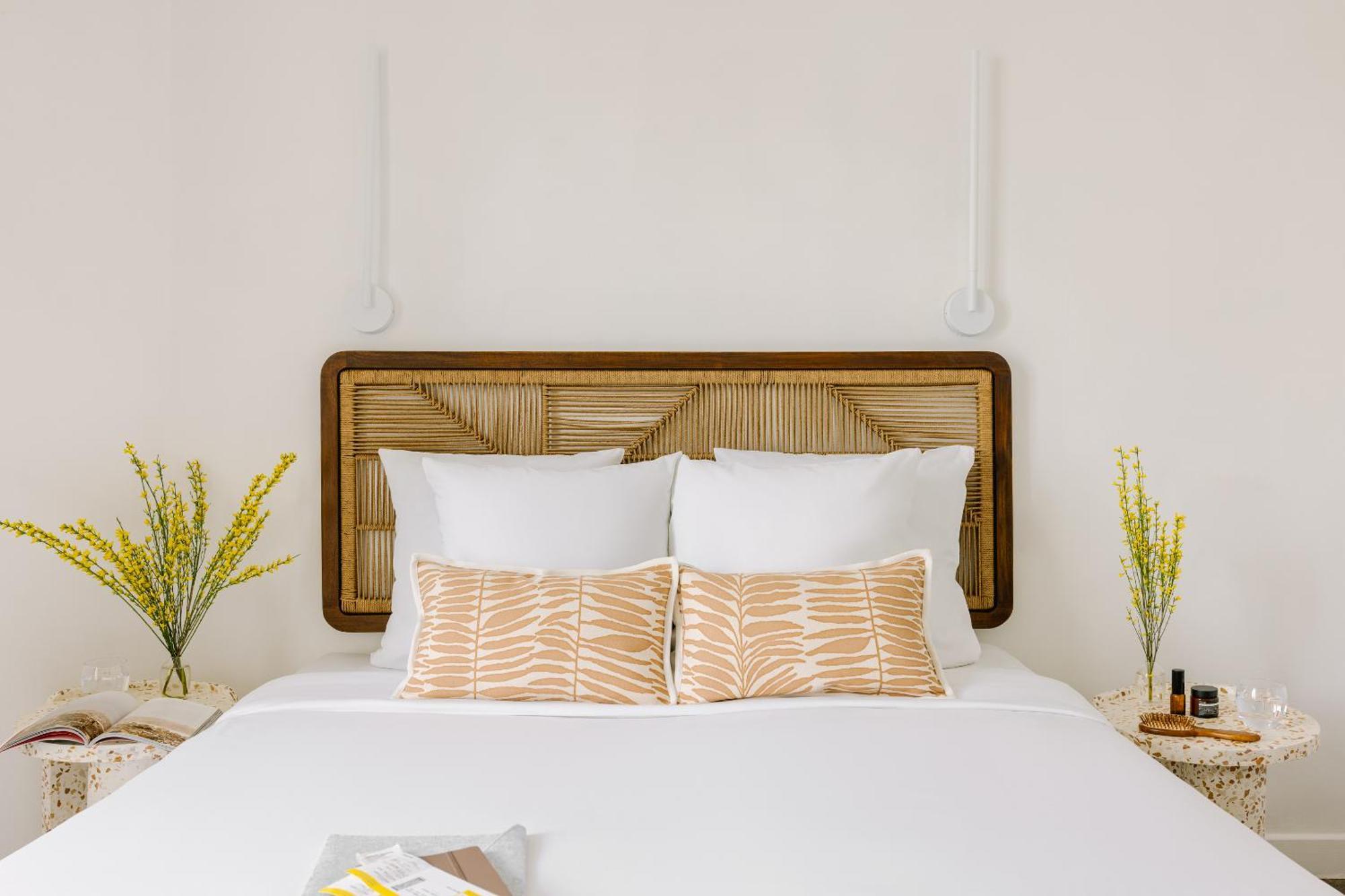 Yelo Lumiere Powered By Sonder Hotel Cannes Bilik gambar