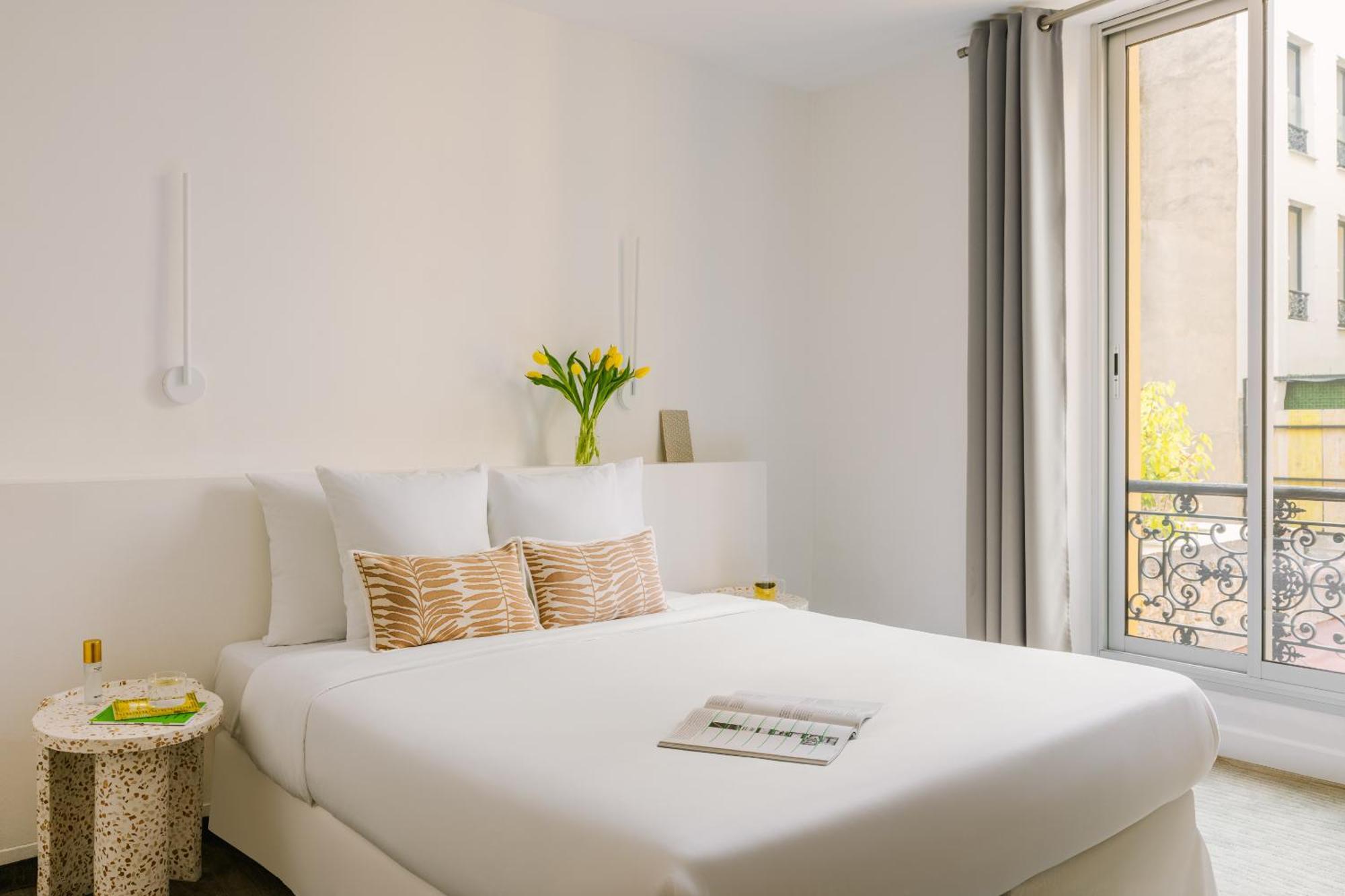 Yelo Lumiere Powered By Sonder Hotel Cannes Luaran gambar